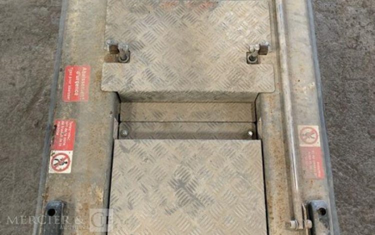 JLG NANO SP PLUS  381162