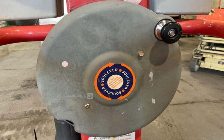 JLG PECO LIFT  49MAM32026