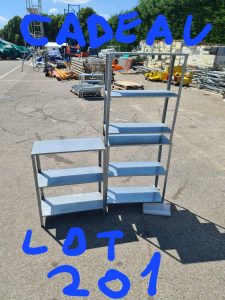 autre Lot de 13 racks de stockage  75 x 30 x 75 cm (HxLxP) + 1 rack métallique offert  191