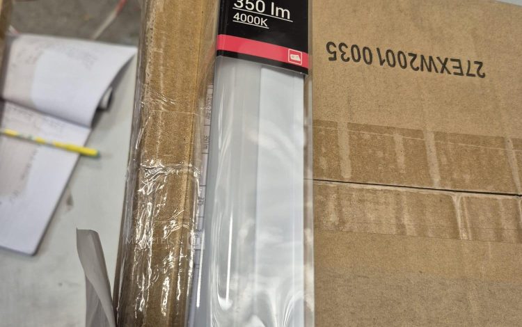 autre Lot de 40 réglettes interconnectables IP20 pour cuisine pièce de vie marque Easy  200