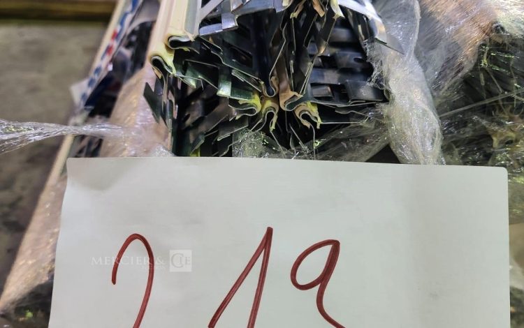 autre Lot de 105 profils enduit extérieur ép. 10mm , 300cm marque CATNIC  209