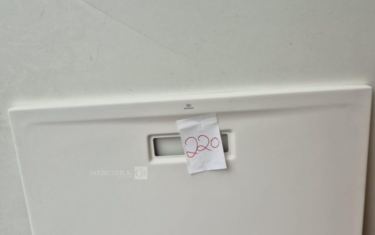 autre Receveur de douche de 75cm x 90cm marque Ideal Standard  210