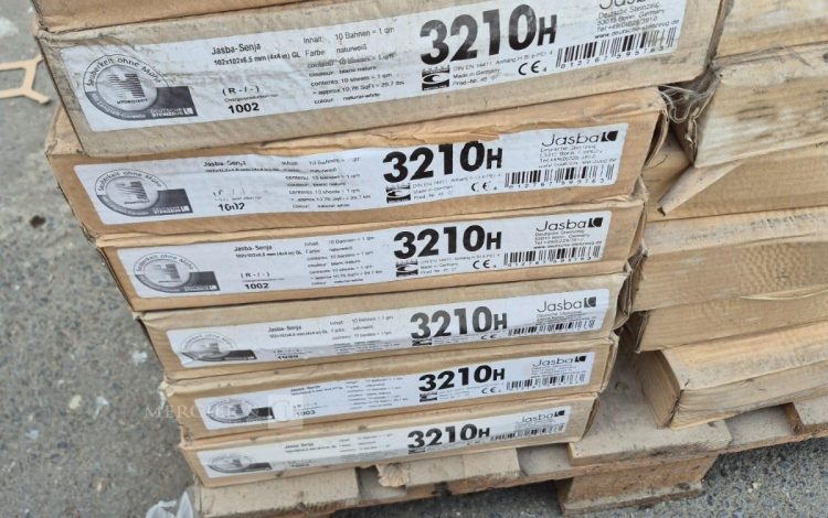 autre Lot comprenant environ 7 m² de carrelage mosaïque en céramique, conditionné en p  218