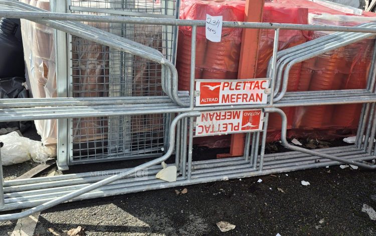 autre Lot de 6 gardes de corps de la marque ALTRAD DE 3M  224