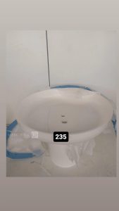 autre Lavabo circulaire diamètre 95cm, avec pied, de la marque Ideal Standard  225