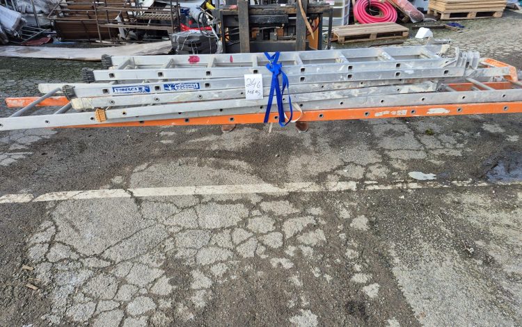 autre Lot de 4 échelles différents modèles  et tailles dont 1 TUBESCA  235