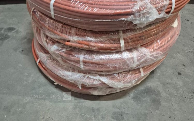 autre Lot d&rsquo;environ 1200ml de tubes PER couleur rouge , diamètre 12  19