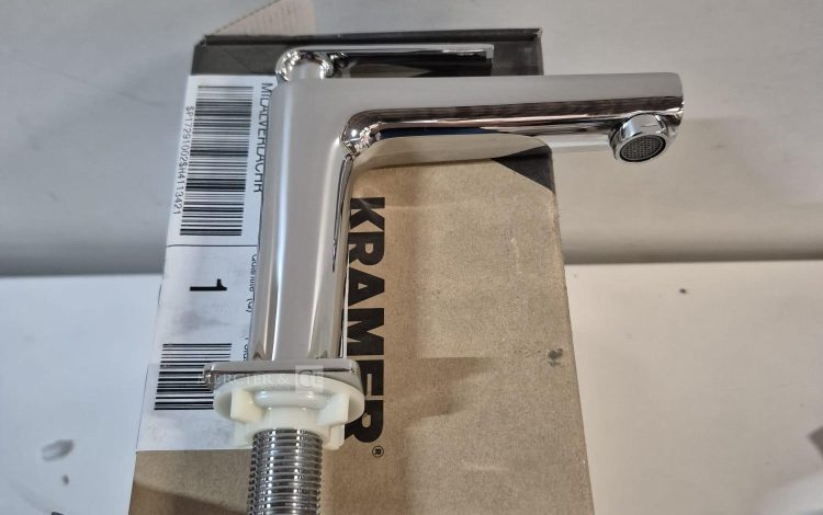 autre Lot de 3 mitigeurs pour lavabo chromé marque KRAMER  272