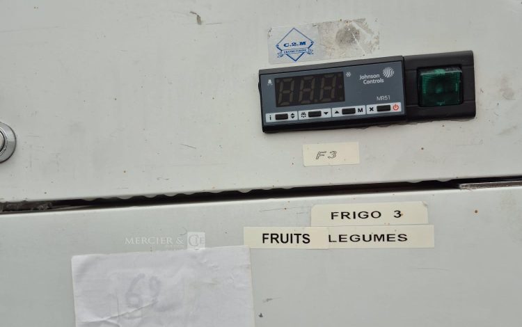 autre Armoire réfrigérée C.2.M Grande Cuisine, équipée dun régulateur MR51 PM230-1CA  276