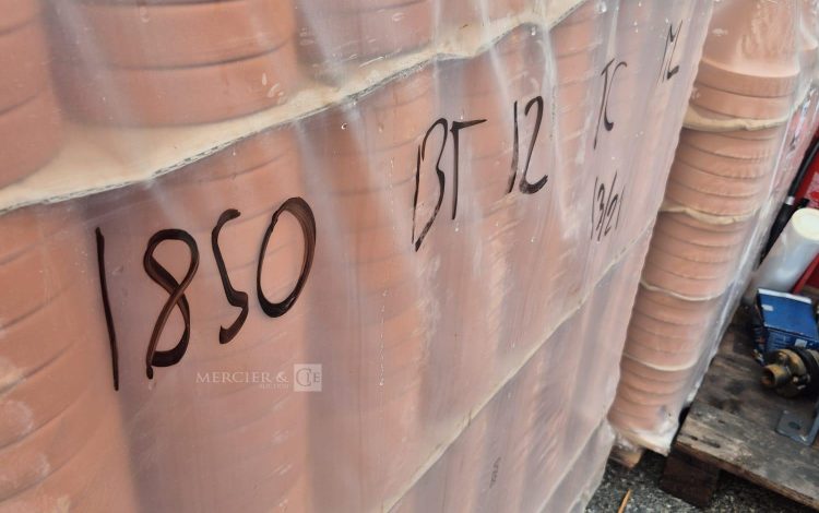 autre Lot d&rsquo;environ 1600 pot en terre cuite diamètre 13 x 12cm  283