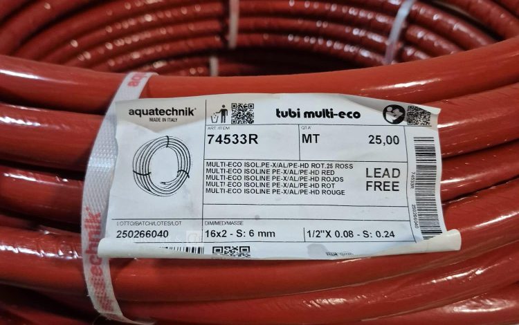 autre Lot d&rsquo;environ 100ml de Tube PER rouge isolé en couronne de 25 mètres, diamètre 1  24