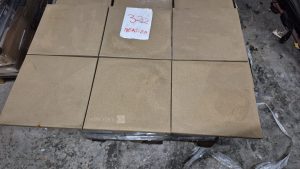 autre Lot d&rsquo;environ 32m2 de faïence . Dimensions 20cm x 33cm  310