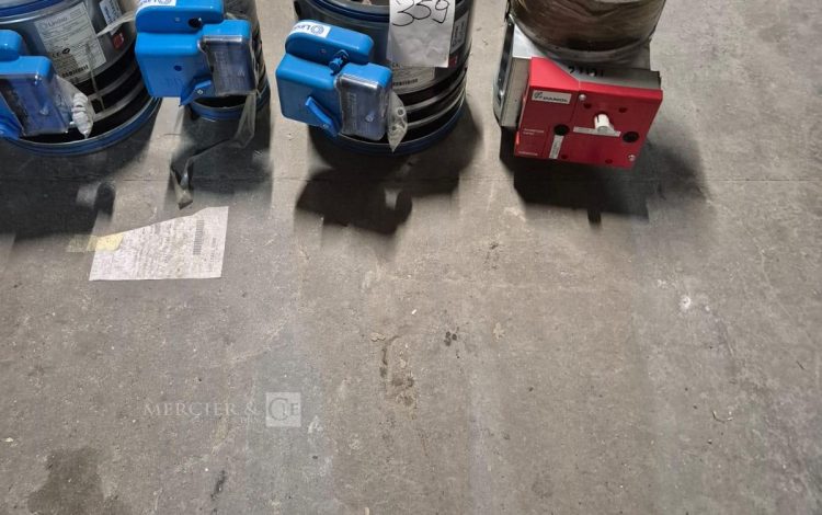 autre Lot comprenant plusieurs clapets coupe-feu circulaires de marque Lindab, avec se  341