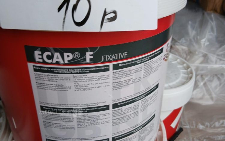 autre Lot de 10 sceaux de 20Kg , régulateur de fond et fixatif universel teintable , p  361