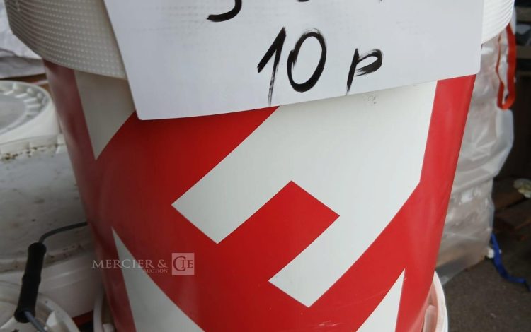 autre Lot de 10 sceaux de 20Kg , régulateur de fond et fixatif universel teintable , p  361