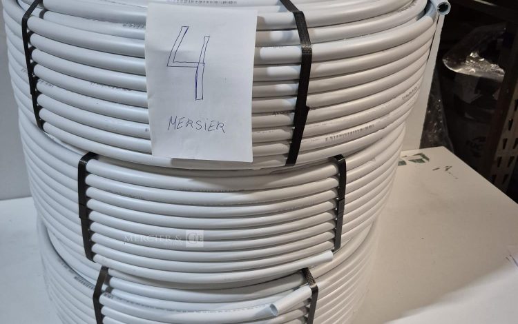 autre Lot d&rsquo;environ 300ml de Tube multicouches  blanc en couronne, souple et résistant  3