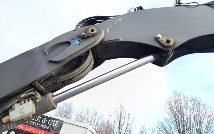 MECALAC PELLE SUR PNEUS 12MTX A VOLEE VARIABLE DIESEL 9,7T – 8087 HEURES – ANNEE 2020  47 124