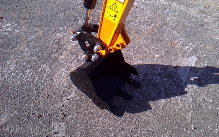 HIGHTOP MICROPELLE HT10 SUR CHENILLES DIESEL 1T – ANNEE 2025 – MATERIEL NEUF JAUNE 48 315