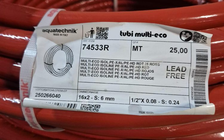 autre Lot d&rsquo;environ 100ml de Tube PER rouge isolé en couronne de 25 mètres, diamètre 1  39