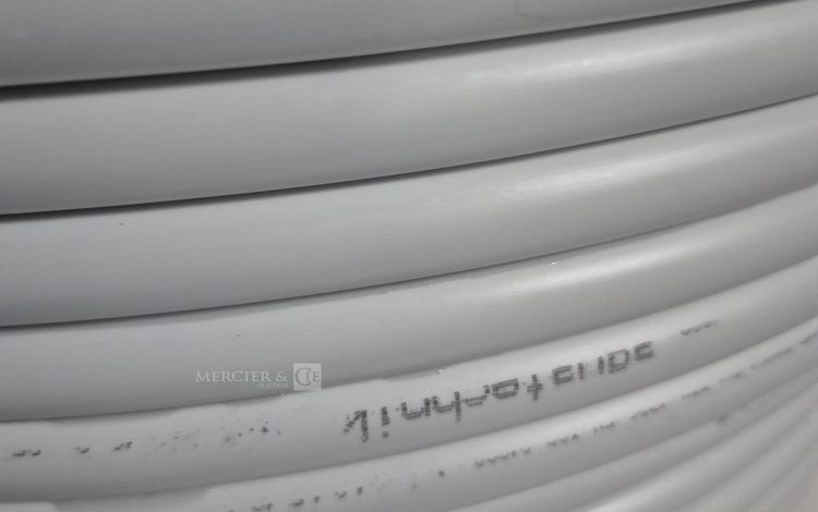 autre Lot d&rsquo;environ 300ml de Tube multicouches  blanc en couronne, souple et résistant  3