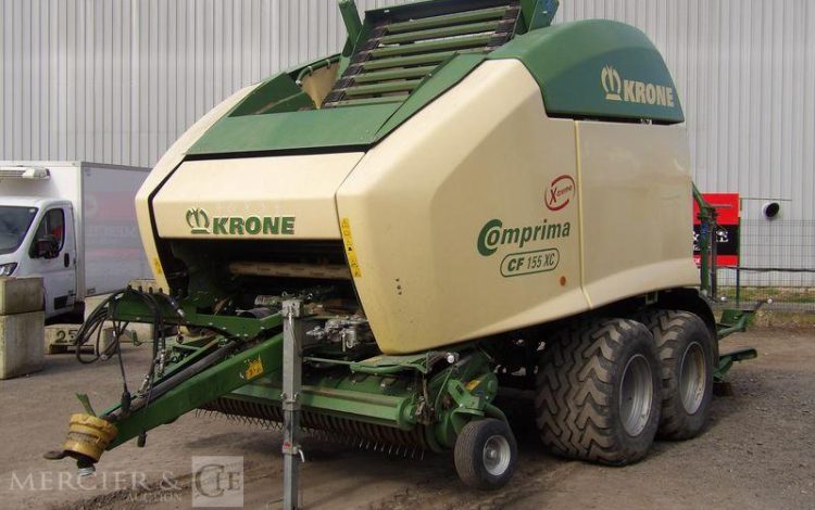 KRONE COMBINE PRESSE ENRUBANNEUSE COMPRIMA CF 155 XC-XTREME- 2 ESSIEUX – PTAC 9 T  76 897
