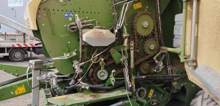 KRONE COMBINE PRESSE ENRUBANNEUSE COMPRIMA CF 155 XC-XTREME- 2 ESSIEUX – PTAC 9 T  76 897