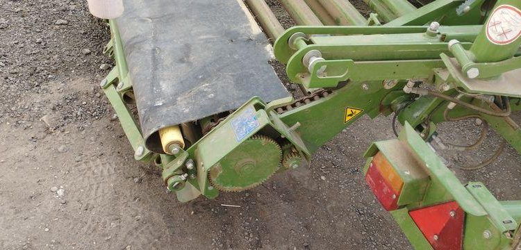 KRONE COMBINE PRESSE ENRUBANNEUSE COMPRIMA CF 155 XC-XTREME- 2 ESSIEUX – PTAC 9 T  76 897