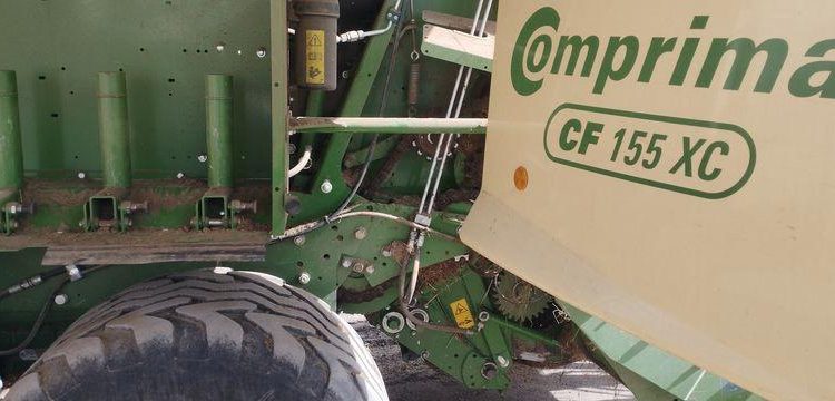 KRONE COMBINE PRESSE ENRUBANNEUSE COMPRIMA CF 155 XC-XTREME- 2 ESSIEUX – PTAC 9 T  76 897