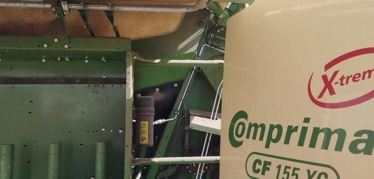 KRONE COMBINE PRESSE ENRUBANNEUSE COMPRIMA CF 155 XC-XTREME- 2 ESSIEUX – PTAC 9 T  76 897
