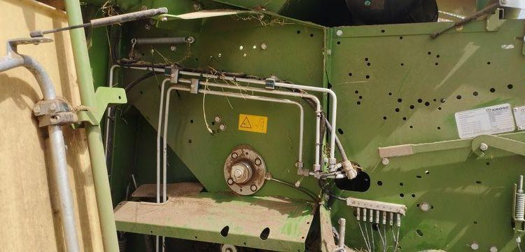 KRONE COMBINE PRESSE ENRUBANNEUSE COMPRIMA CF 155 XC-XTREME- 2 ESSIEUX – PTAC 9 T  76 897