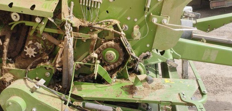 KRONE COMBINE PRESSE ENRUBANNEUSE COMPRIMA CF 155 XC-XTREME- 2 ESSIEUX – PTAC 9 T  76 897