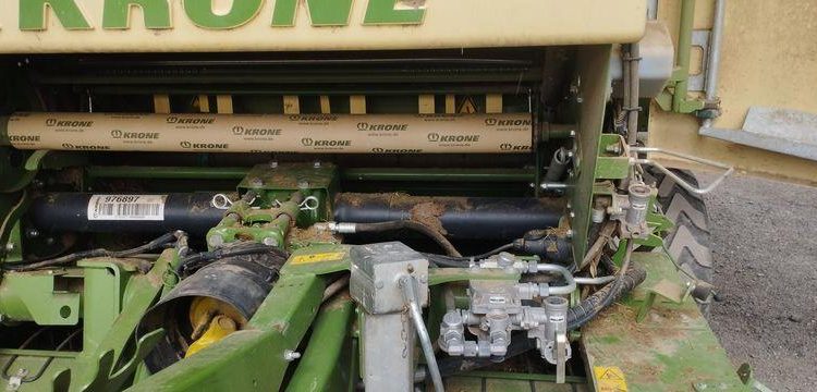 KRONE COMBINE PRESSE ENRUBANNEUSE COMPRIMA CF 155 XC-XTREME- 2 ESSIEUX – PTAC 9 T  76 897