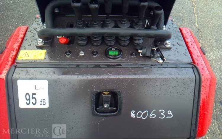 GENERIQUE MINI DUMPER SUR CHENILLE  RHINOCEROS XN800 – D192 – AN2024 MATERIEL NEUF ROUGE 800 639