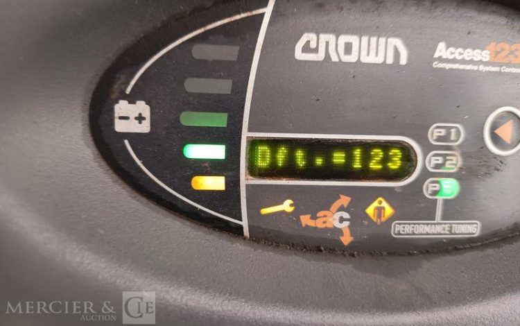 CROWN CHARIOT ELEVATEUR FRONTAL SC 5320 ELECTRIQUE – CAPACITE 1,2 TONNES – 832 H  92 344