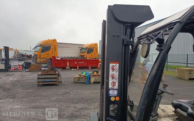 CROWN CHARIOT ELEVATEUR FRONTAL SC 5320 ELECTRIQUE – CAPACITE 1,2 TONNES – 832 H  92 344