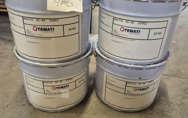 autre Lot comprenant 4 seaux de mastic industriel TEMATI Mastic 30-46, conditionnés en  82