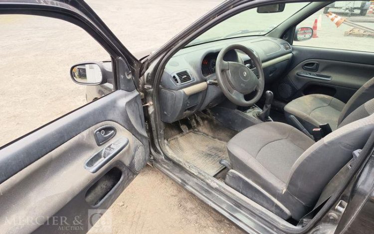 RENAULT CLIO II SOCIETE PHASE 2 1.5 dCi 68 CV – DIESEL – 305155 KMS – ANNEE 2006 NOIR BX-462-LK