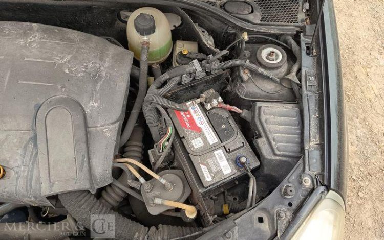 RENAULT CLIO II SOCIETE PHASE 2 1.5 dCi 68 CV – DIESEL – 305155 KMS – ANNEE 2006 NOIR BX-462-LK