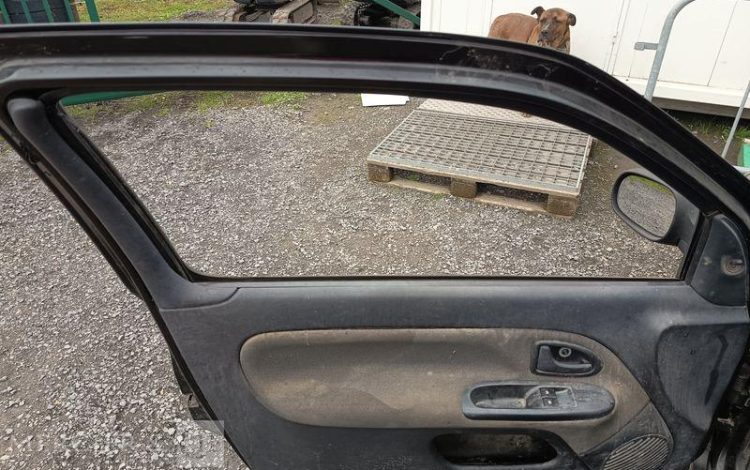 RENAULT CLIO II SOCIETE PHASE 2 1.5 dCi 68 CV – DIESEL – 305155 KMS – ANNEE 2006 NOIR BX-462-LK