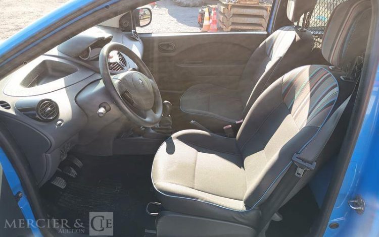 RENAULT TWINGO II 1,5 DCI ECO2 FAP 75CV – DIESEL -151556 KMS – ANNEE 2012 BLEU CL-694-WQ
