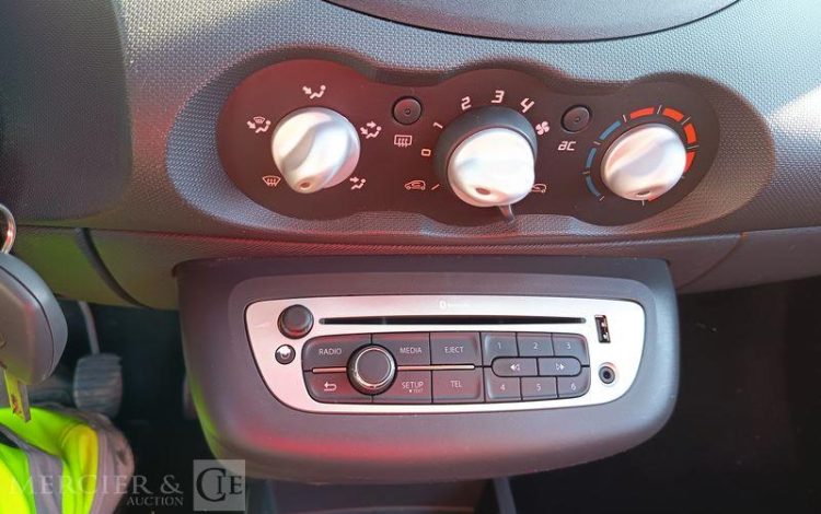 RENAULT TWINGO II 1,5 DCI ECO2 FAP 75CV – DIESEL -151556 KMS – ANNEE 2012 BLEU CL-694-WQ