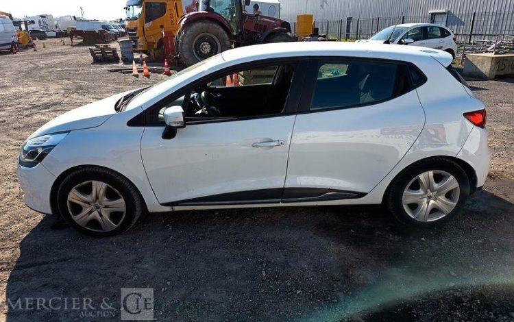 RENAULT CLIO IV 5 Portes 0.9 TCe 12V Energy eco2 S&S 90 cv – EQUIPEE GAZ – ANNEE 2013 BLANC DB-861-MH
