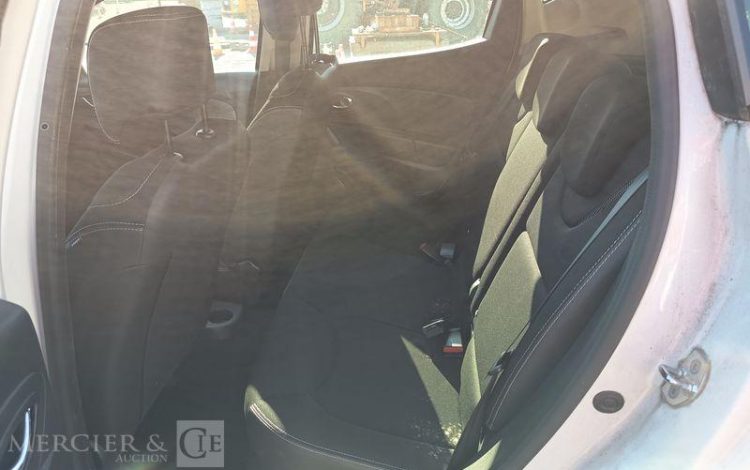 RENAULT CLIO IV 5 Portes 0.9 TCe 12V Energy eco2 S&S 90 cv – EQUIPEE GAZ – ANNEE 2013 BLANC DB-861-MH