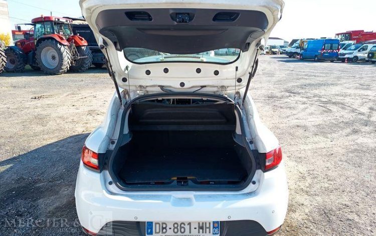 RENAULT CLIO IV 5 Portes 0.9 TCe 12V Energy eco2 S&S 90 cv – EQUIPEE GAZ – ANNEE 2013 BLANC DB-861-MH