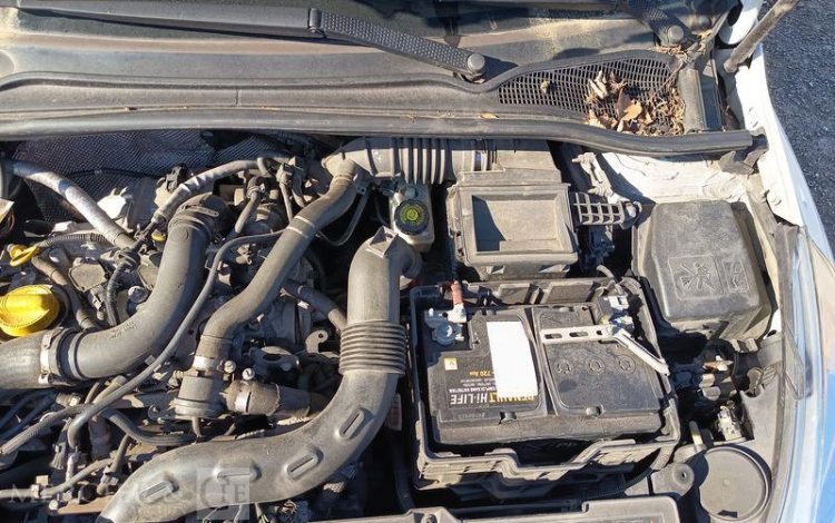 RENAULT CLIO IV 5 Portes 0.9 TCe 12V Energy eco2 S&S 90 cv – EQUIPEE GAZ – ANNEE 2013 BLANC DB-861-MH