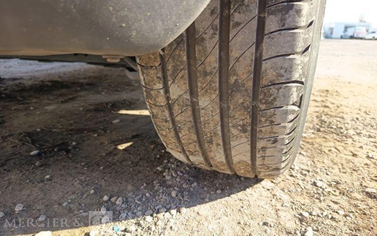 RENAULT CLIO IV 5 Portes 0.9 TCe 12V Energy eco2 S&S 90 cv – EQUIPEE GAZ – ANNEE 2013 BLANC DB-861-MH