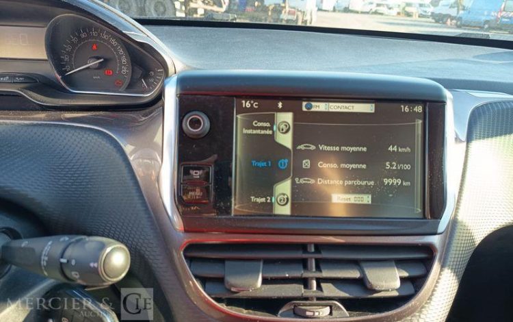 PEUGEOT 2008 1,4 HDI 16V 68CV ACTIVE – DIESEL – 249356 KMS – ANNEE 2014 BLANC DC-917-RT