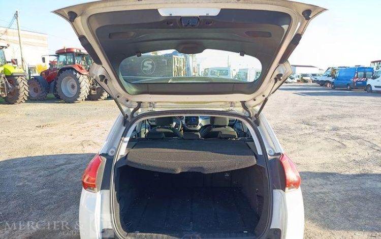 PEUGEOT 2008 1,4 HDI 16V 68CV ACTIVE – DIESEL – 249356 KMS – ANNEE 2014 BLANC DC-917-RT