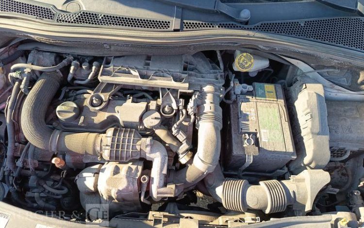 PEUGEOT 2008 1,4 HDI 16V 68CV ACTIVE – DIESEL – 249356 KMS – ANNEE 2014 BLANC DC-917-RT