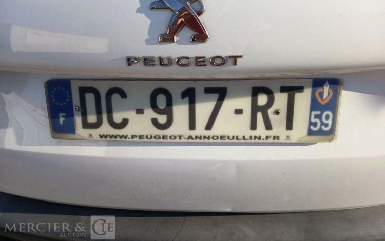 PEUGEOT 2008 1,4 HDI 16V 68CV ACTIVE – DIESEL – 249356 KMS – ANNEE 2014 BLANC DC-917-RT